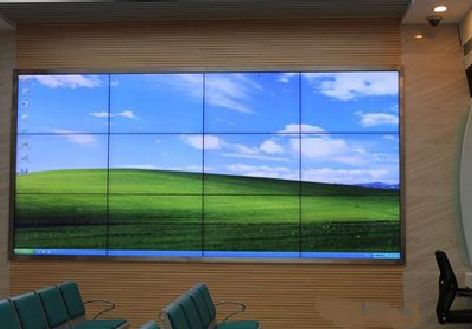 宁乡液晶拼接屏的另类用法。